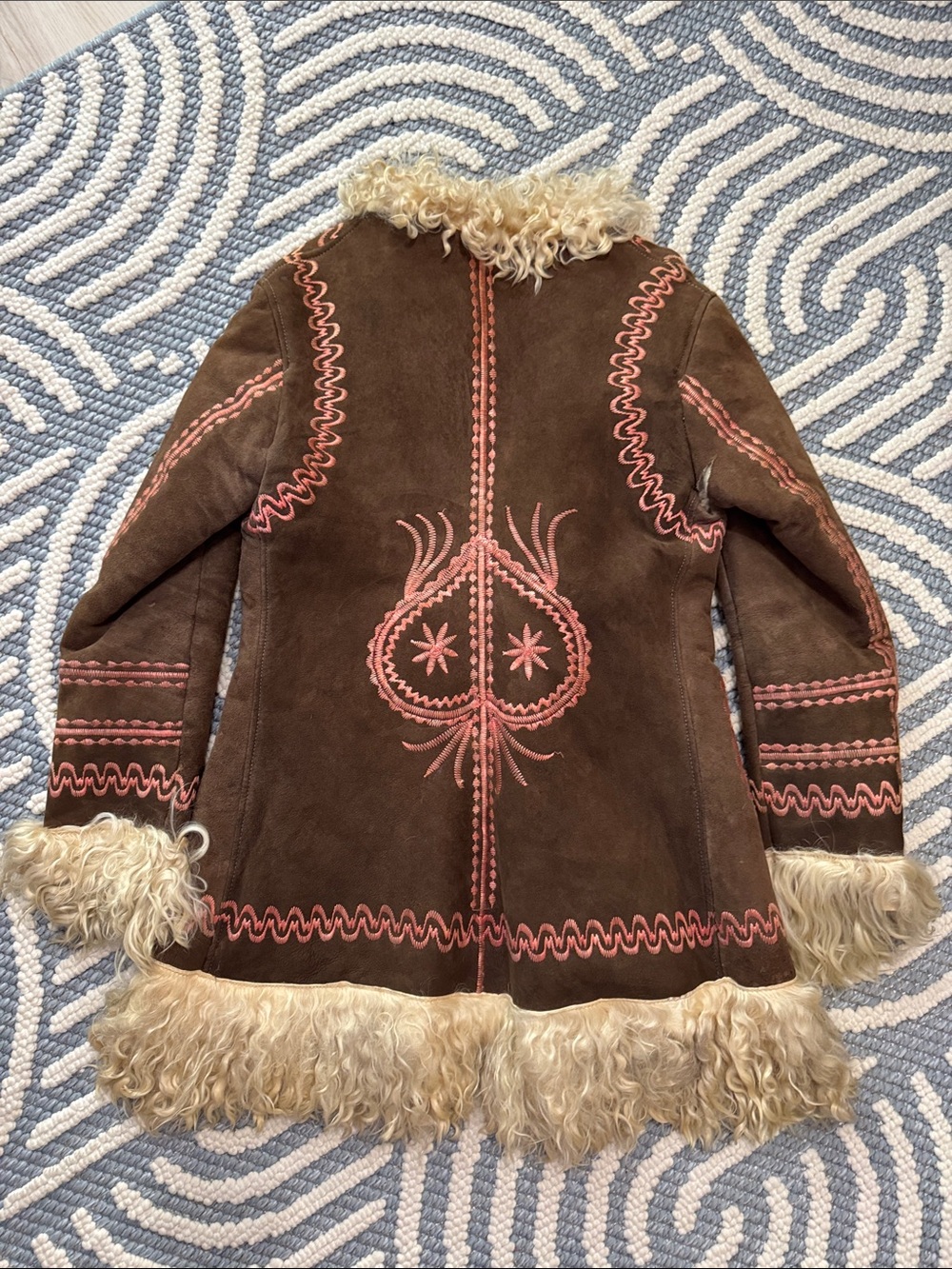Vintage YAQUB LTD 70s Sheepskin Penny Lane Afghan Coat Embroidered M - Picture 2 of 6